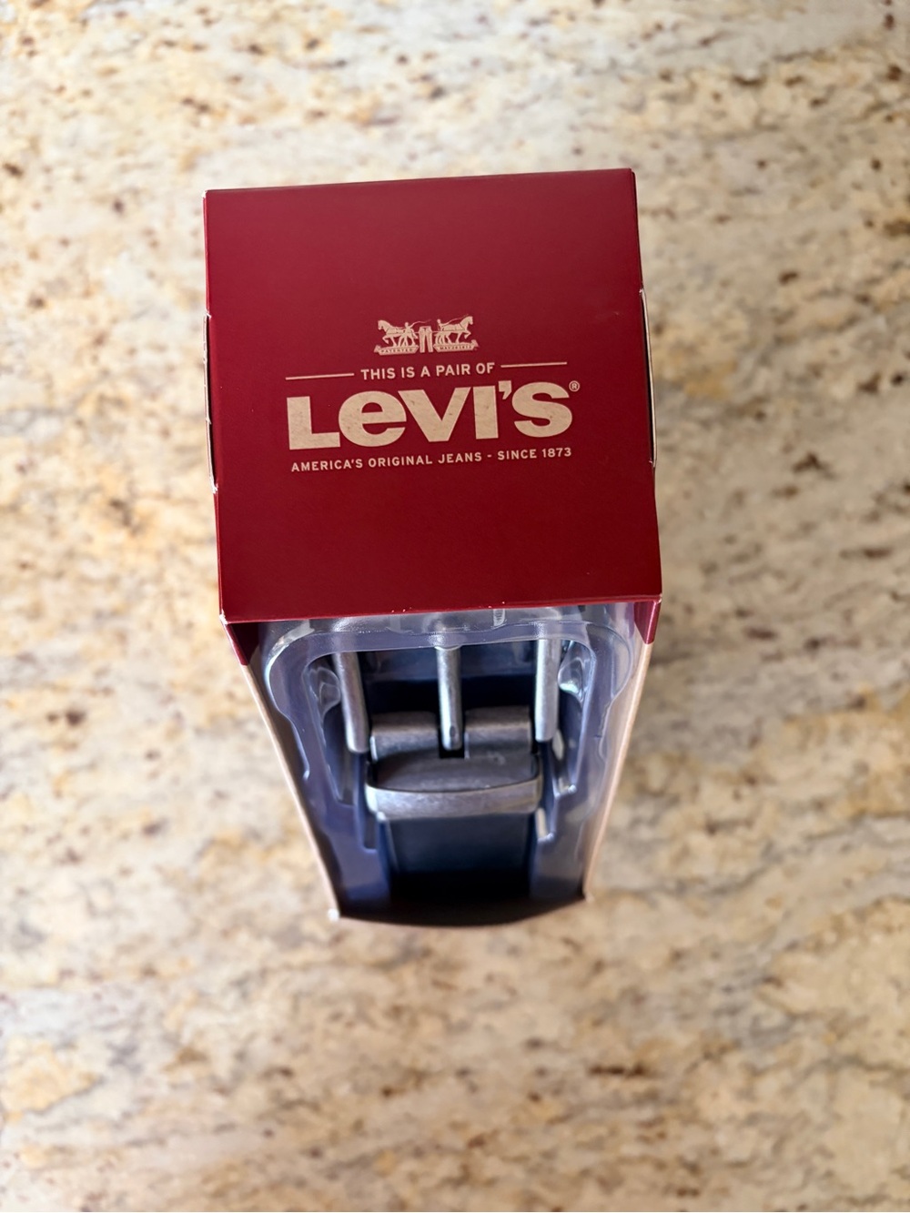 Levi's Black Leather Men's Belt with Silver Buckle - Cut to Fit 32 - 42 NIB - Picture 2 of 7